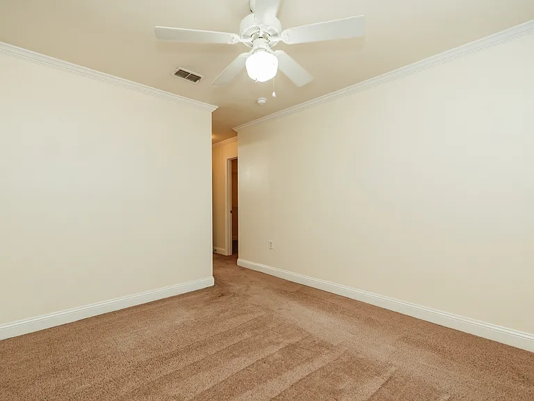 748 Majestic Dr — Photo 21