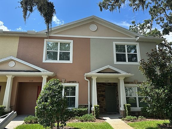 2nd image of 1115 Hillhurst Dr