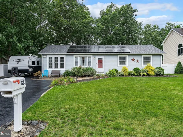 88 Shore Ave, Manahawkin, NJ 08050