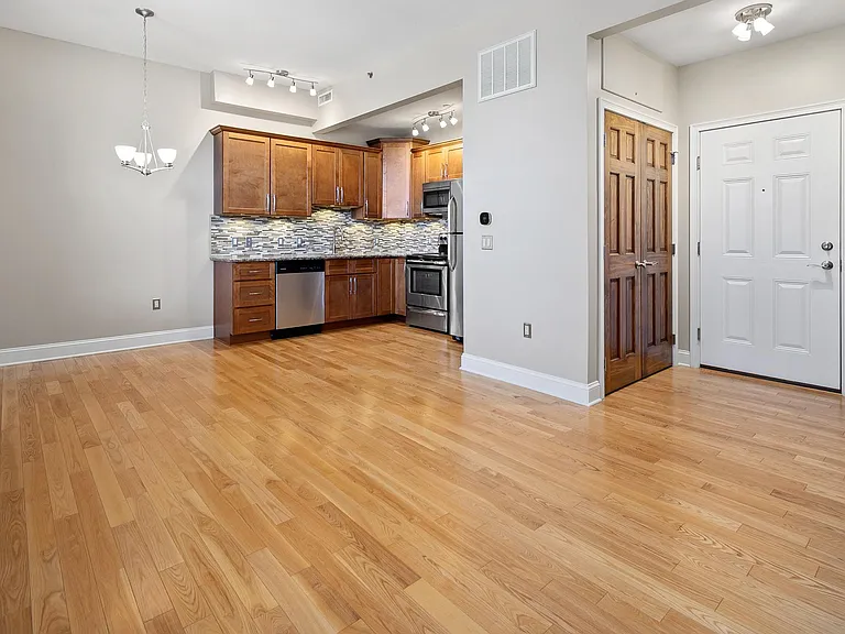 264 S Main St #404 — Photo 12