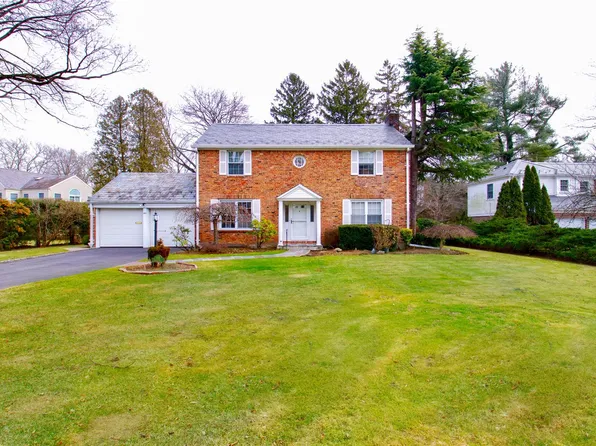 409 Abbey Road, Manhasset, NY 11030