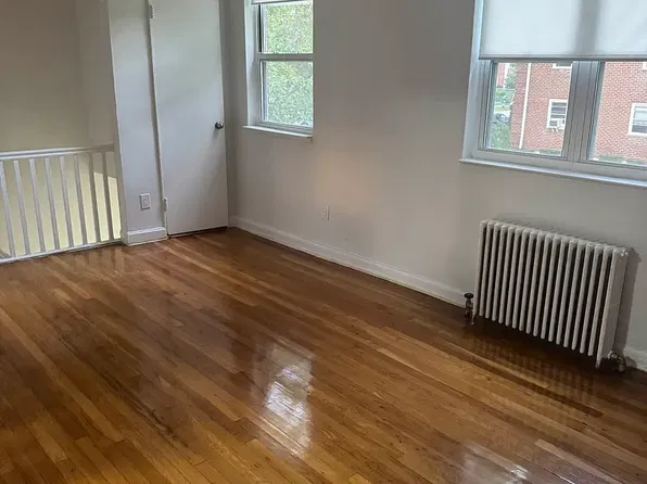 223-14 65th Ave #2B, Oakland Gardens, NY 11364