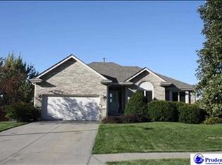 20738 Sequoia St, Elkhorn, NE 68022