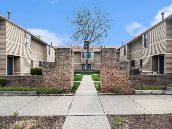 225 Briarcrest Dr Unit 204, Ann Arbor, MI 48104