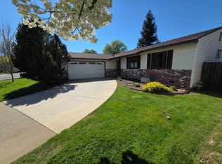 2100 Farnsworth Way, Rancho Cordova, CA 95670