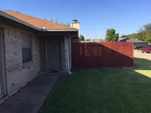 2 bed, 1064 sqft, $1,625 — Photo 2