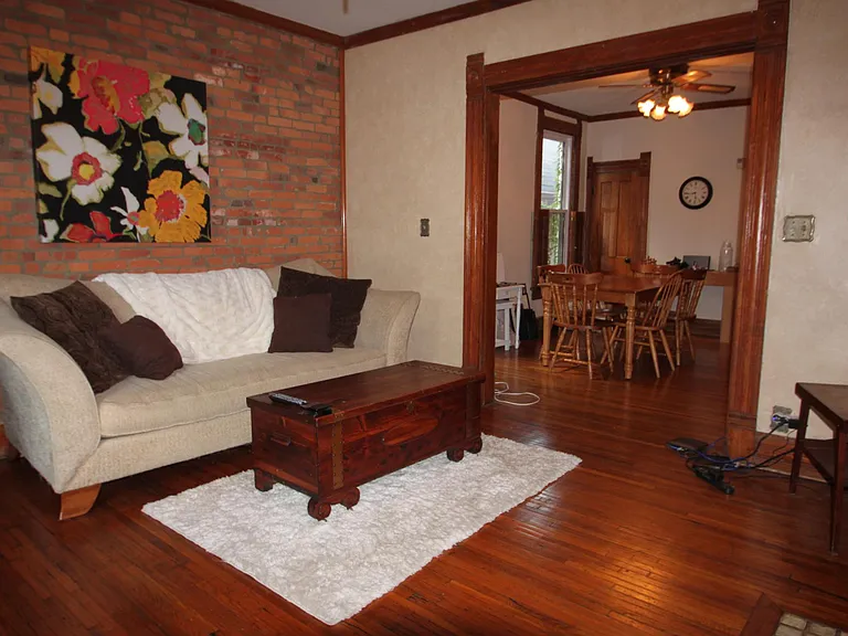 239 E Whittier St — Photo 3