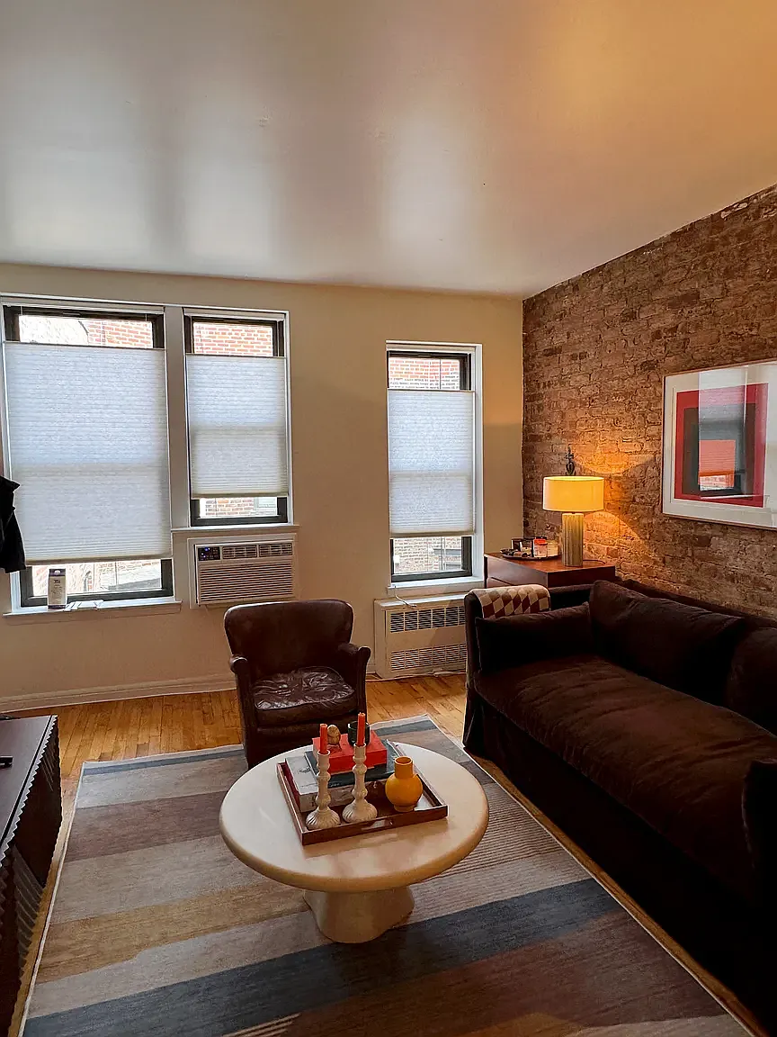 236 East 28th Street — Photo 3