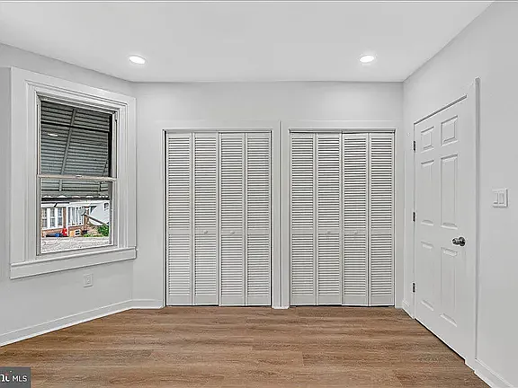 6737 N Smedley St — Photo 11