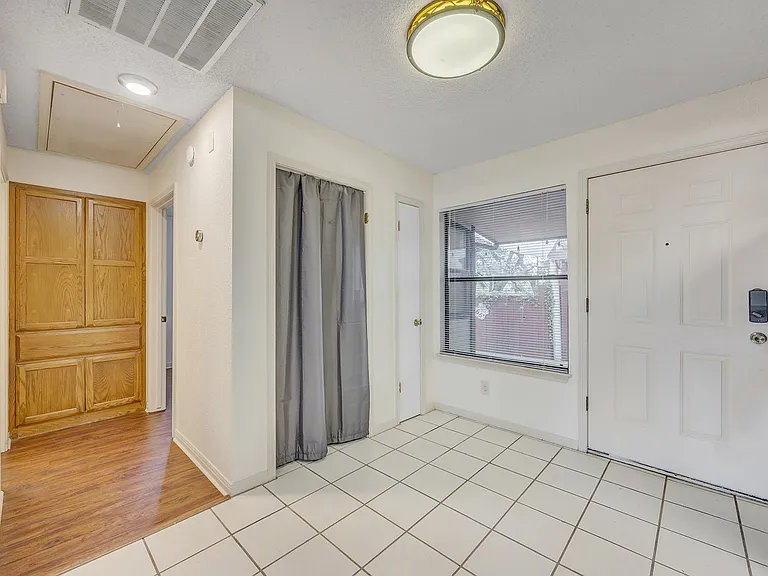 3003 W Slaughter Ln #B — Photo 10
