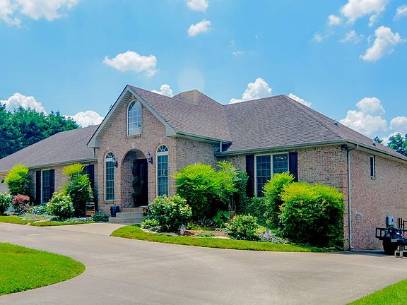 2nd image of 224 Trey Ct