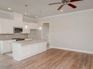 1462 Partierre Ln N, Baton Rouge, LA 70820