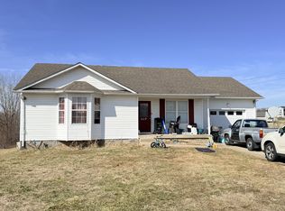 110 Josephines Ct, Oak Grove, KY 42262