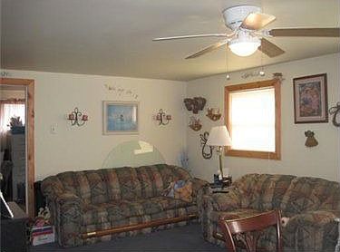 5th image of 266 Pacific Dr