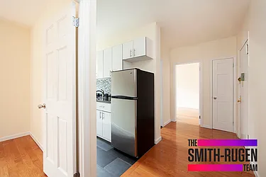 Rented by R New York