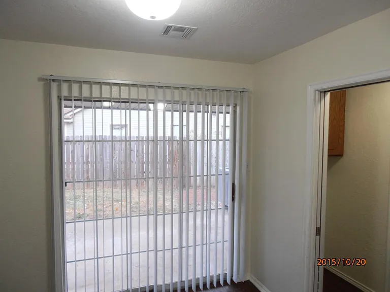 4010 SW Hickory Ln — Photo 18