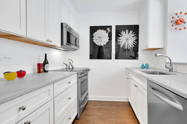 Sold by Douglas Elliman | media 4