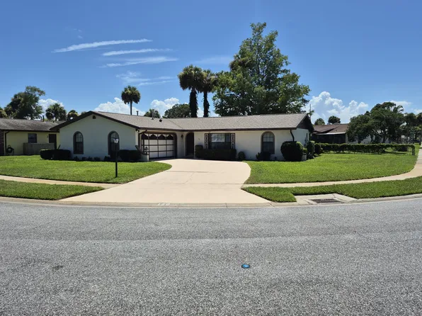 120 N Paul Revere Dr, Daytona Beach, FL 32119