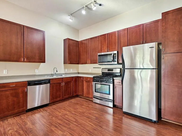 2650 University Ave W #109 — Photo 34