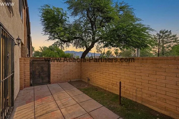 3 bed, 3.0 bath, 1620 sqft, $1,650 — Photo 3