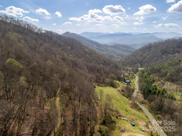 Scronce Creek Rd, Burnsville, NC 28714