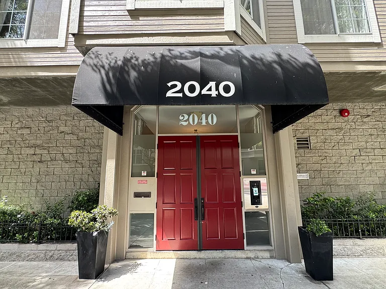 2040 Sutter St #203 — Photo 1