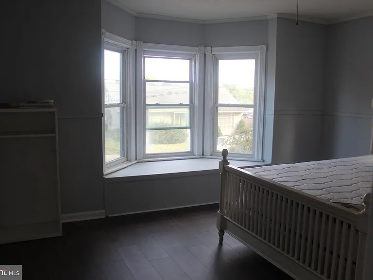 446 N Prospect St — Photo 9