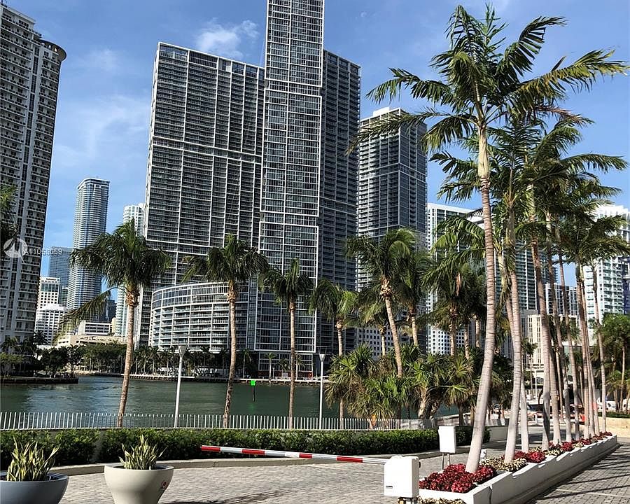 1st image of 325 Biscayne Blvd #1019
