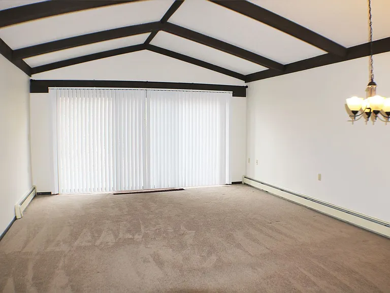 16 Green Mountain Drive — Photo 3