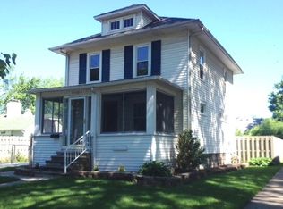 35404 Elm St, Wayne, MI 48184