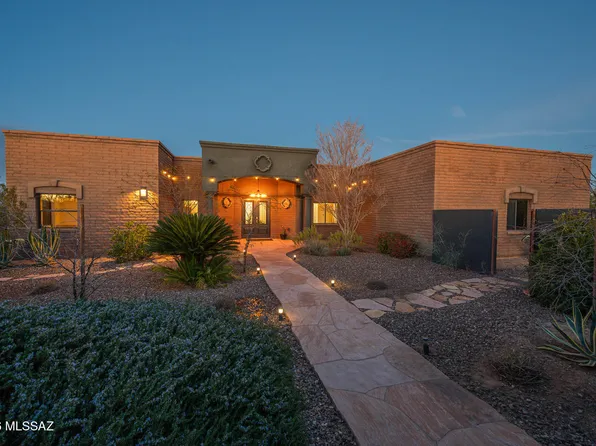 630 N Maxine Dr, Vail, AZ 85641