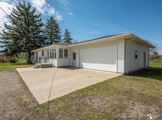 1932 W Albain Rd, Monroe, MI