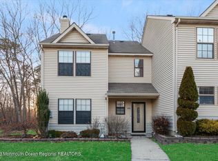 600 Violet Ln, Jackson, NJ 08527