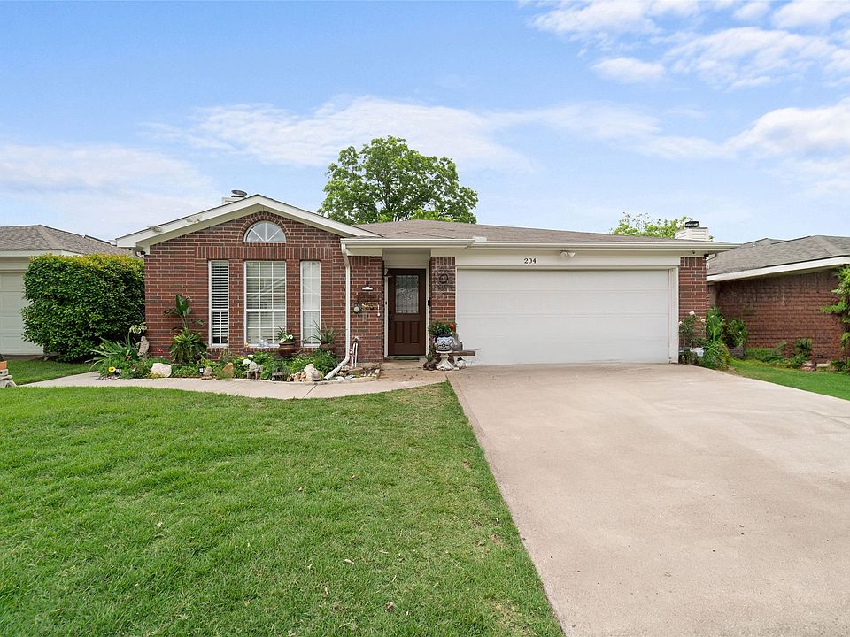 1st image of 204 Arabian Ln