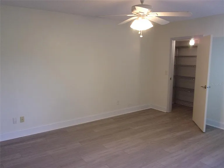 132 E Cypress Ct — Photo 18