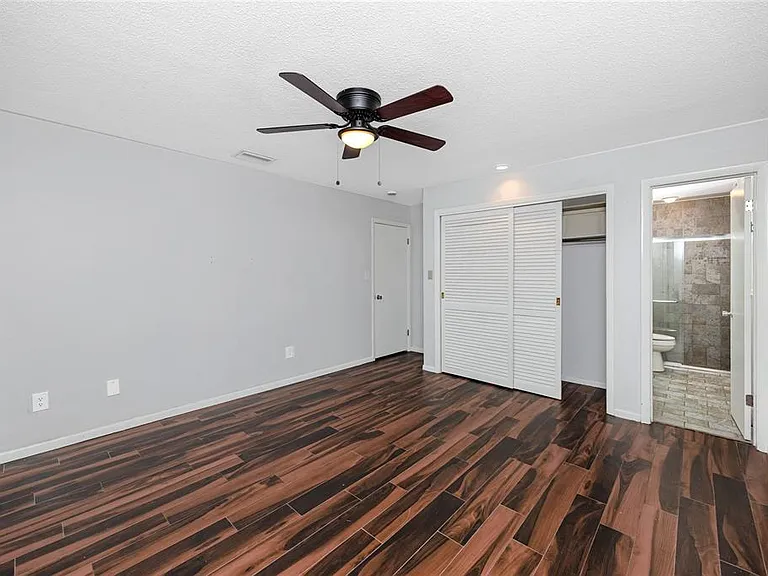2260 Harn Blvd — Photo 18