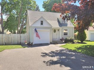 21 Kensington Street, Manchester, CT 06040
