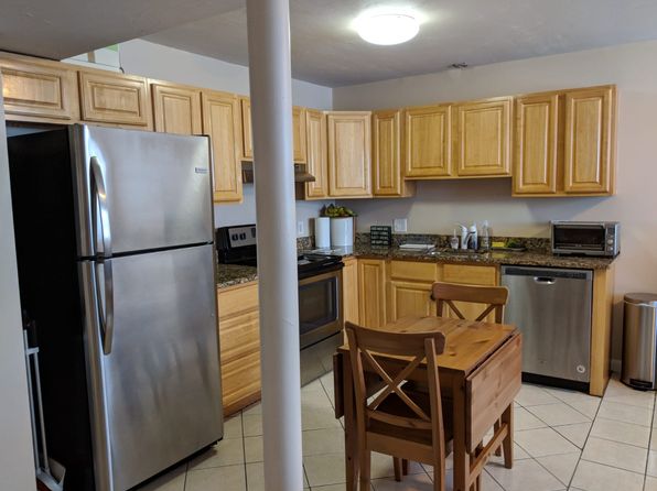 470 Centre Ave #1