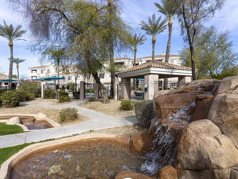 Vintage at Scottsdale — Photo 19