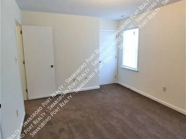 13 Port West Ct #C — Photo 12