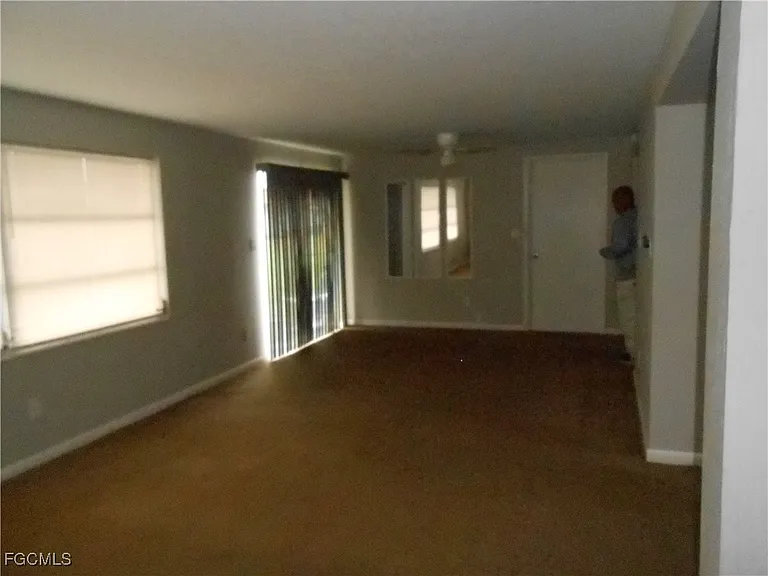 241 Thistle Ct — Photo 4