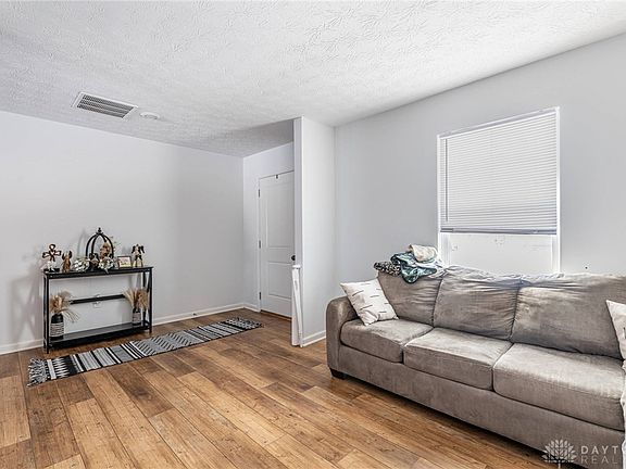4th image of 123 Clarett Ct