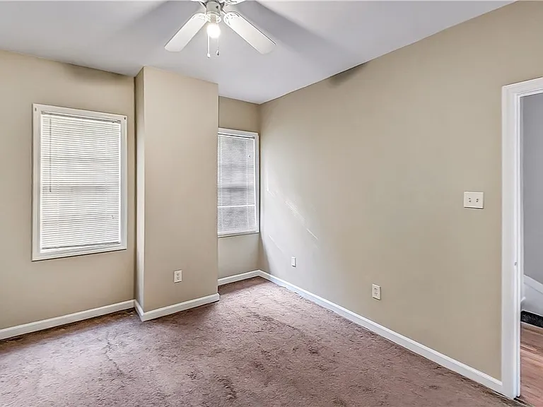 615 Price St — Photo 20