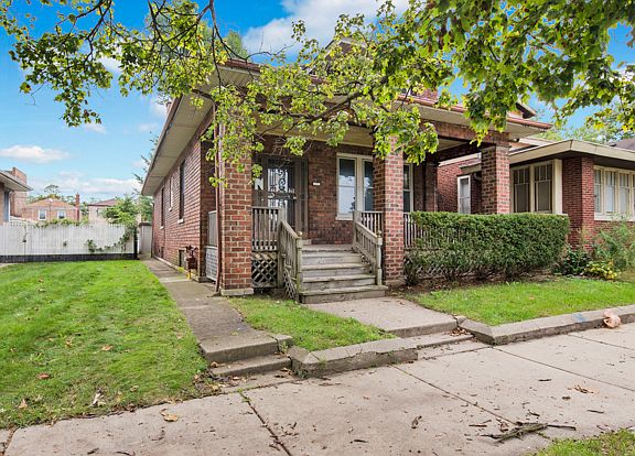 2nd image of 7531 S Oglesby Ave