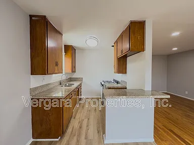 17809 Crenshaw Unit 4