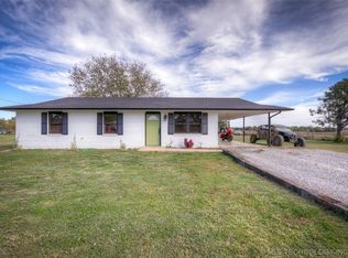 9410 S 684th Rd, Wyandotte, OK 74370