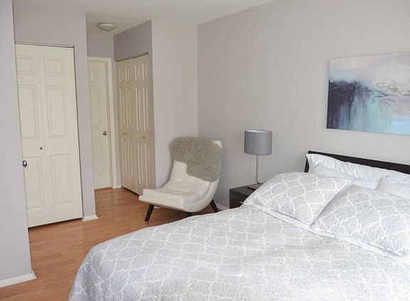 3rd image of 453 Kennedy Pl
