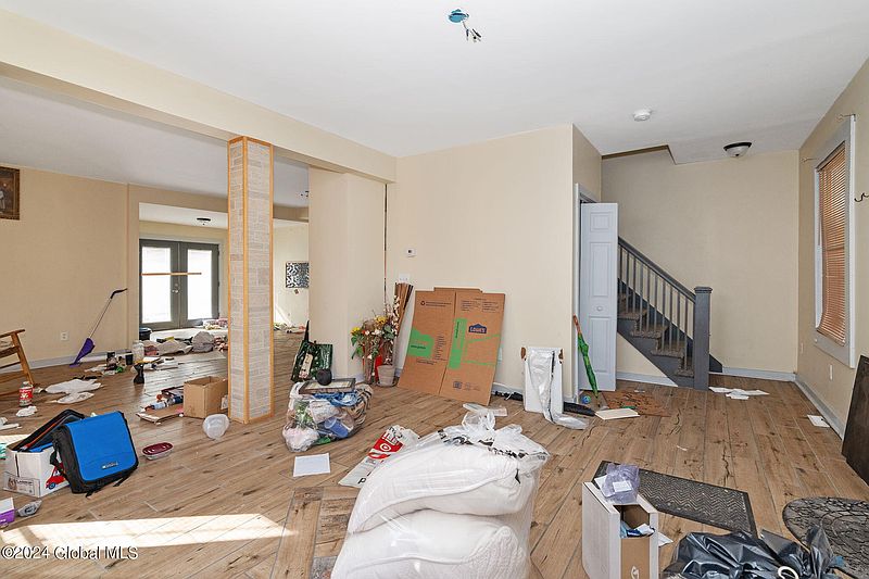 5th image of 1821 Lenox Road