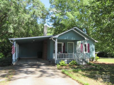1051 S Brady Ave, Newton, NC, 28658