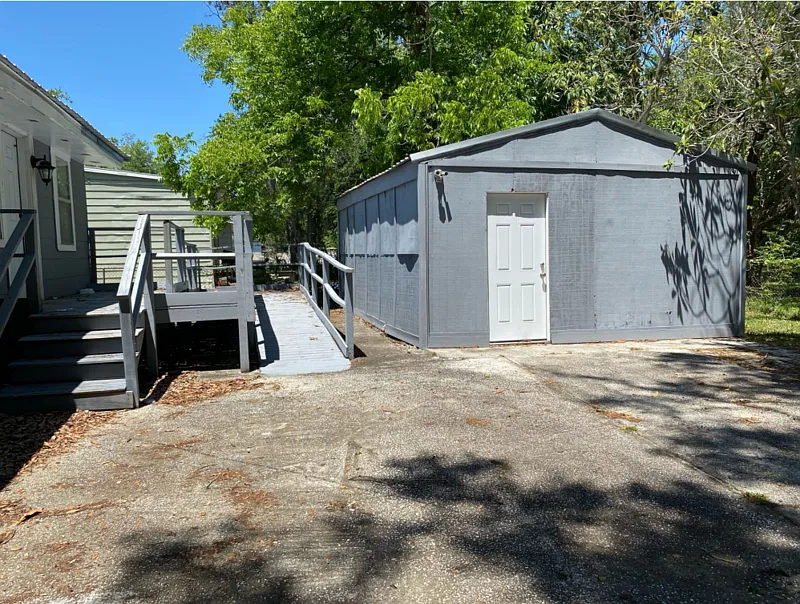 3 bed, 2.0 bath, 1224 sqft, $1,050 — Photo 2